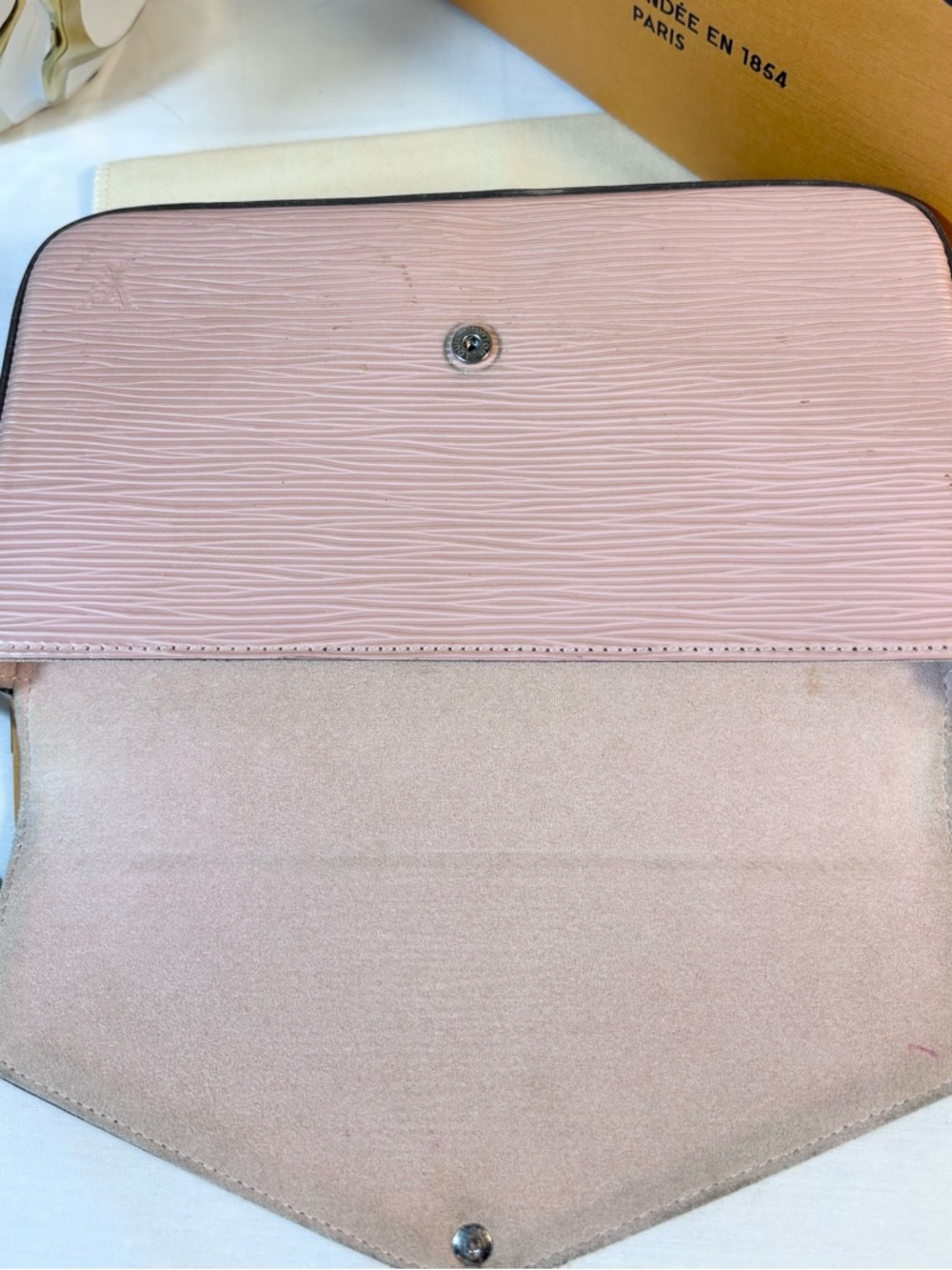 Louis Vuitton Rose Felicie Pochette Sold - Picture 9 of 14
